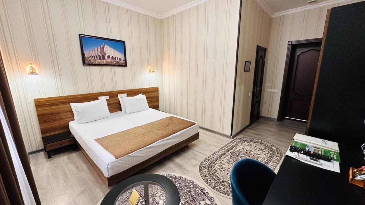 Garden Plaza Bukhara Hotell Exteriör bild
