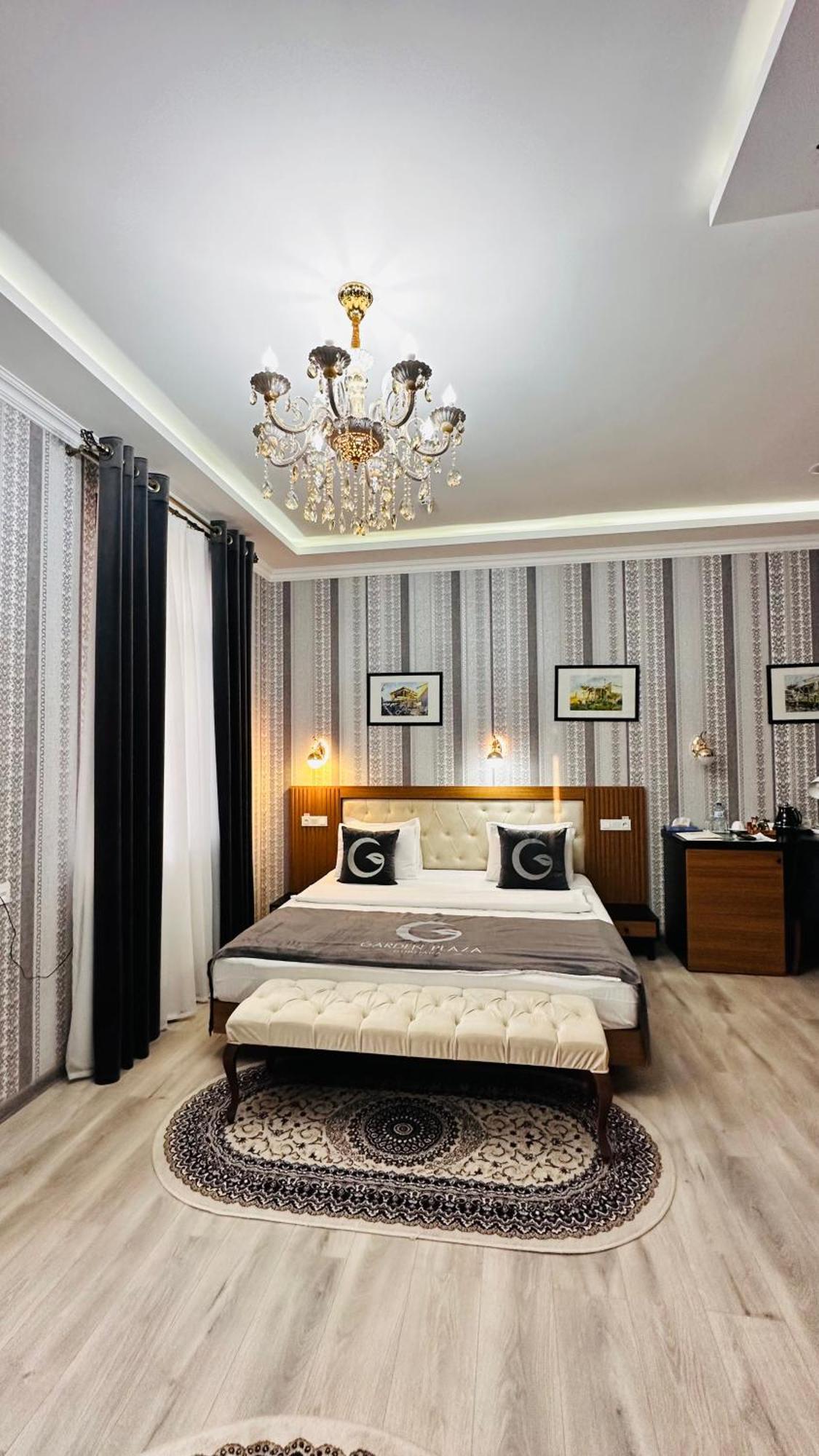 Garden Plaza Bukhara Hotell Exteriör bild
